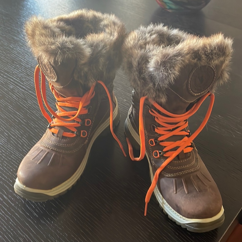 Santana Canada boots